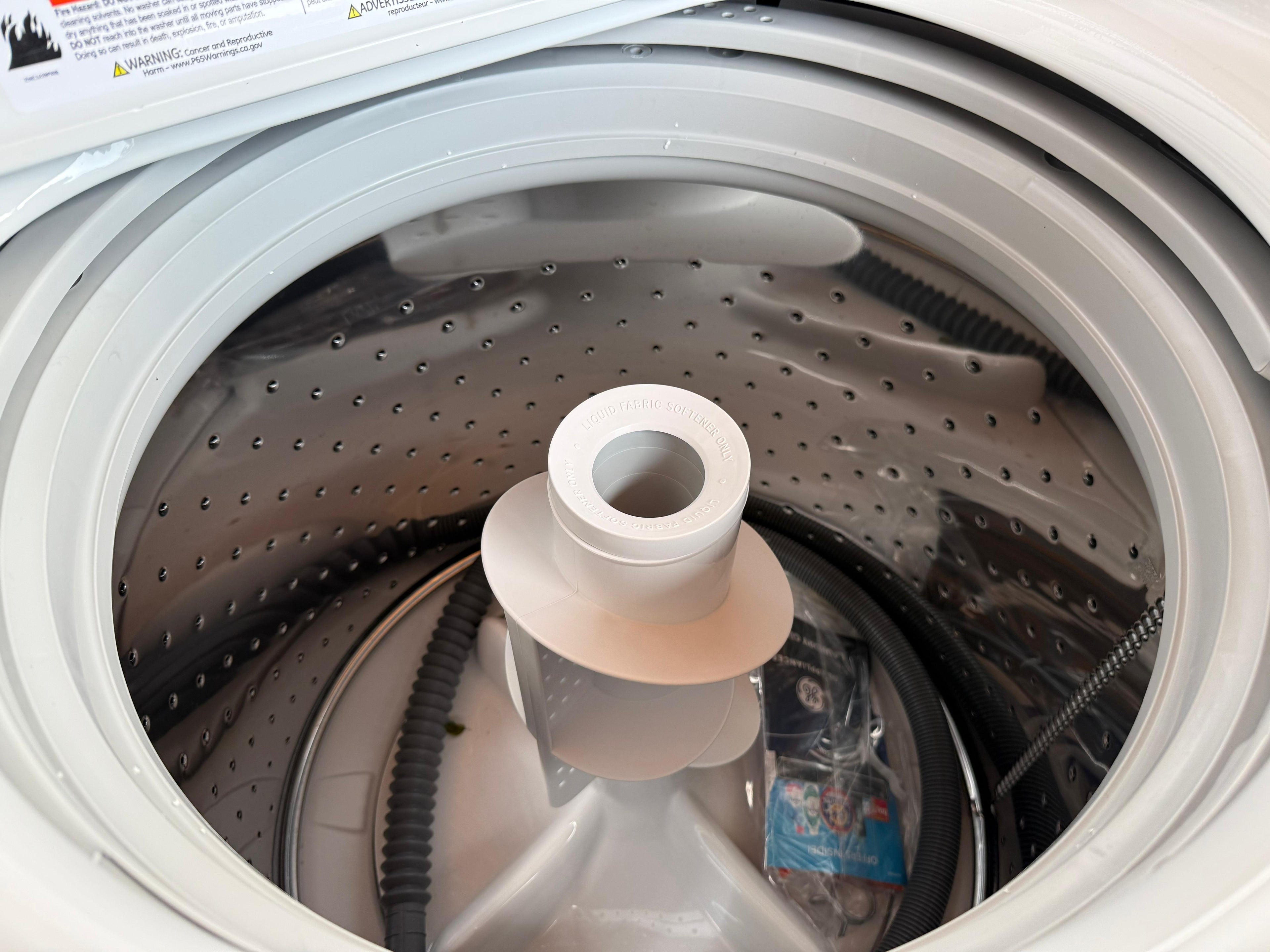Hotpoint Top Load Washing Machine – White