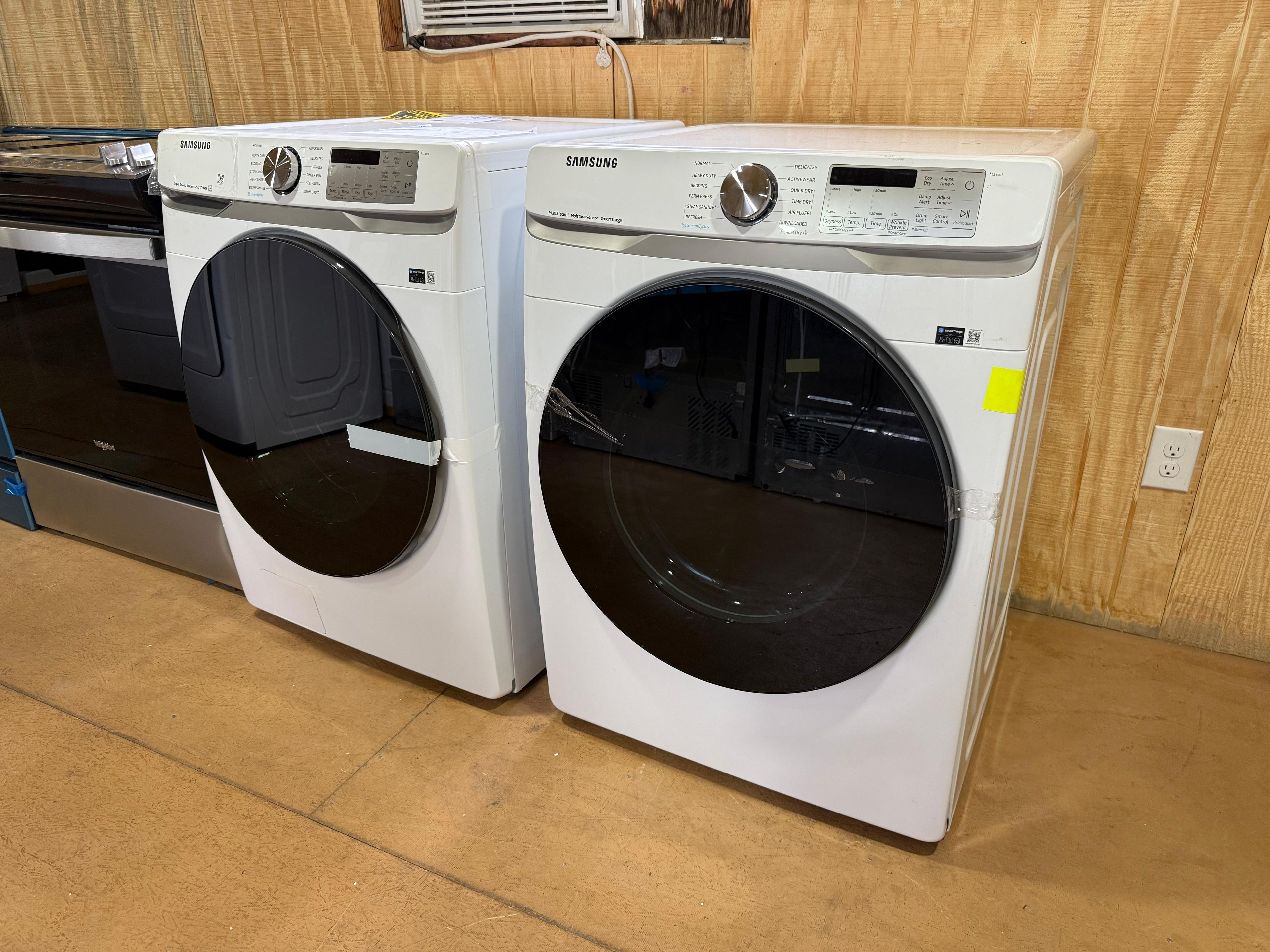 Samsung Front Load Washer & Dryer Set with Steam – White