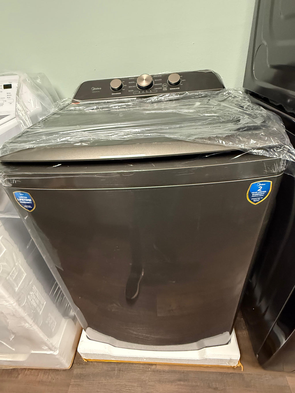Midea Top Load Washing Machine – Graphite