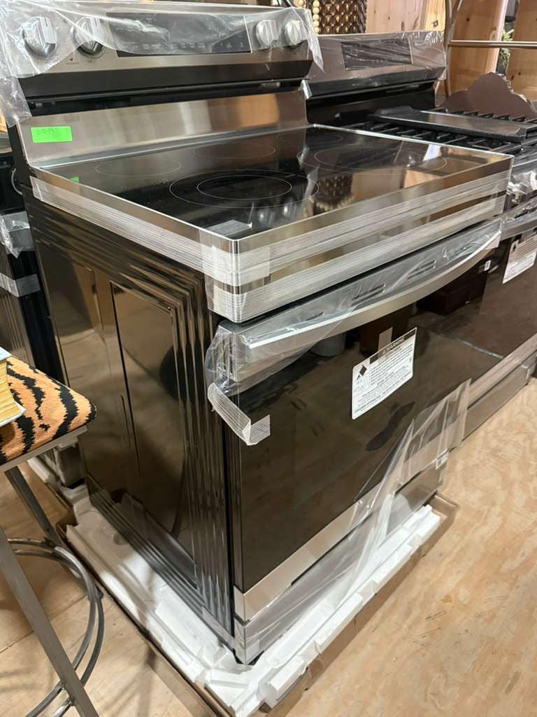 Samsung 30" Freestanding Electric Range with Air Fry – Stainless Steel