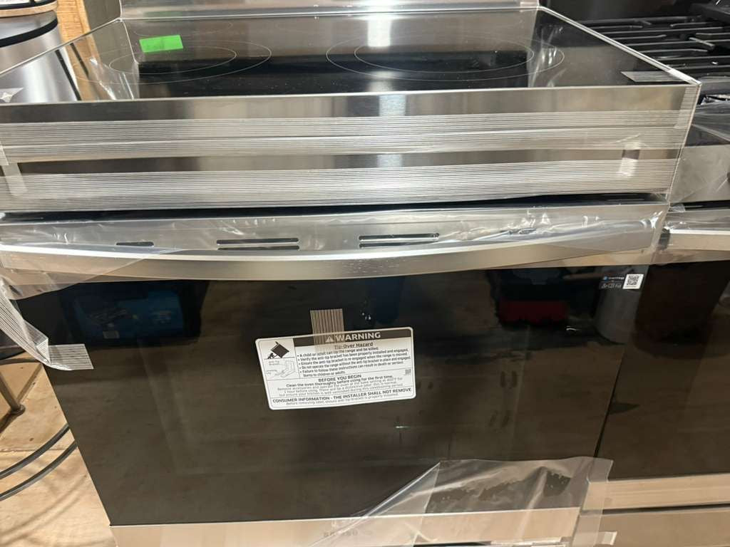 Samsung 30" Freestanding Electric Range with Air Fry – Stainless Steel